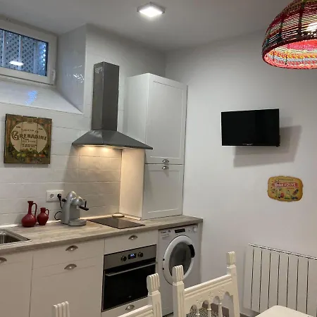 Pleno Centro Comilllas-3 Hab, 2 Banos קומיאס