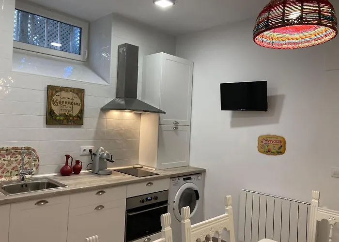 Pleno Centro Comilllas-3 Hab, 2 Banos Comillas