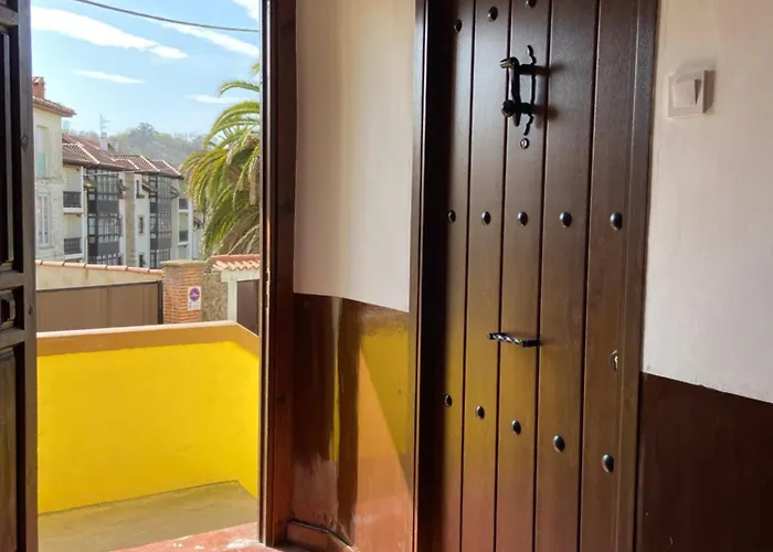 Apartmán Pleno Centro Comilllas-3 Hab, 2 Banos *