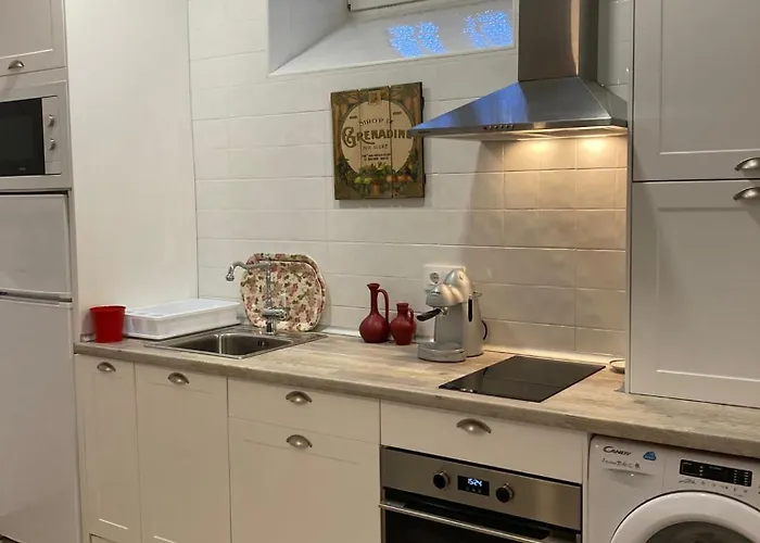 Pleno Centro Comilllas-3 Hab, 2 Banos *